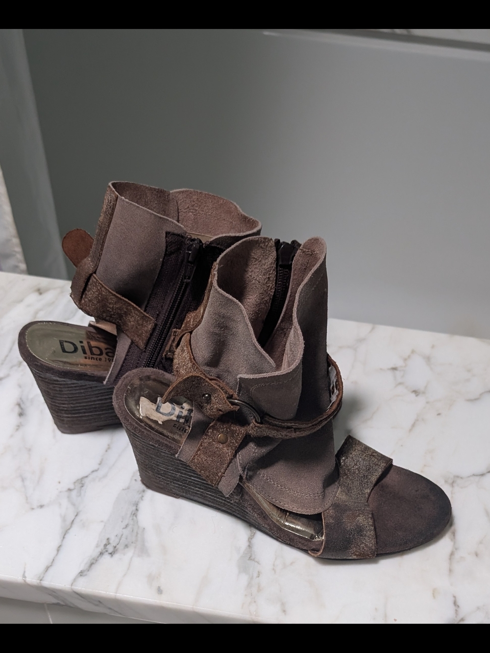 Diba Leather Women's Brown Suede Wedge Sandals 9.5